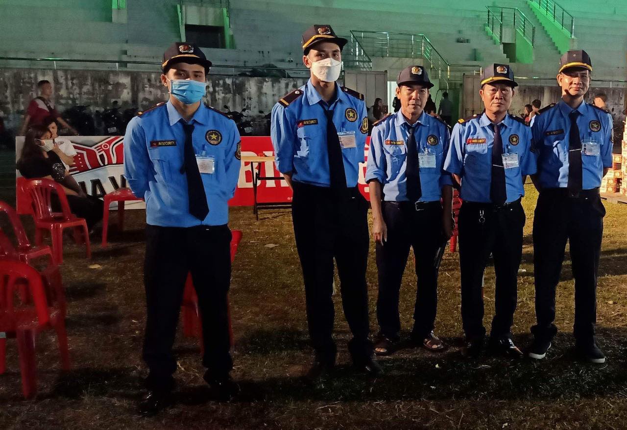 Triển khai dịch vụ bảo vệ chuyên nghiệp tại Trung tâm thể dục thể thao Quận Long Biên - Hà Nội.